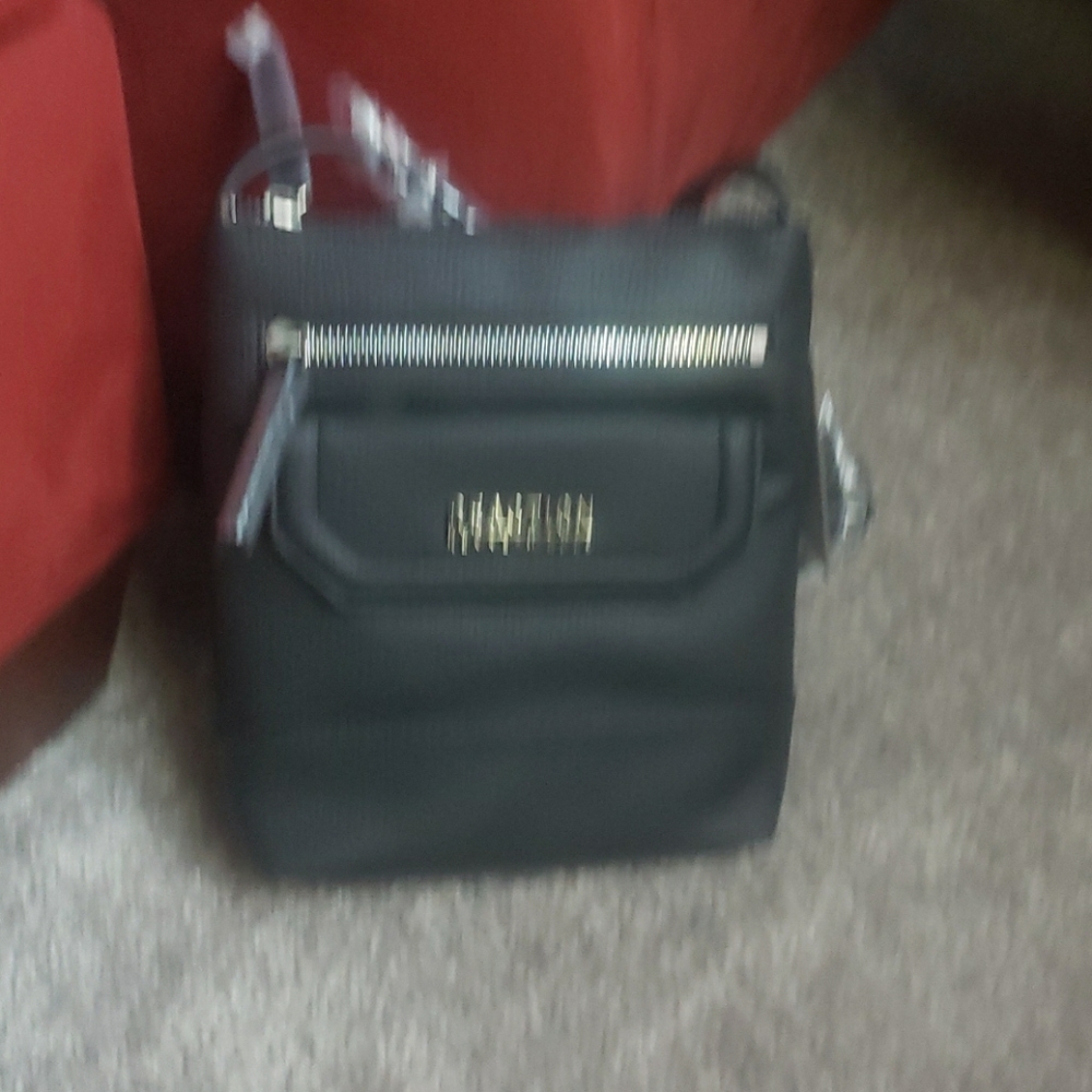 Kenneth Cole Reaction Crossbody bag